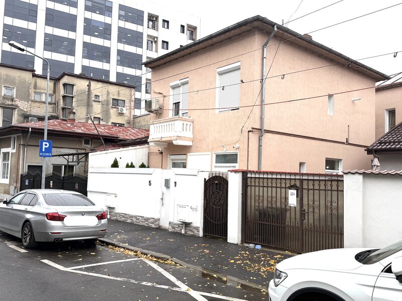 Parc Carol, Gramont.